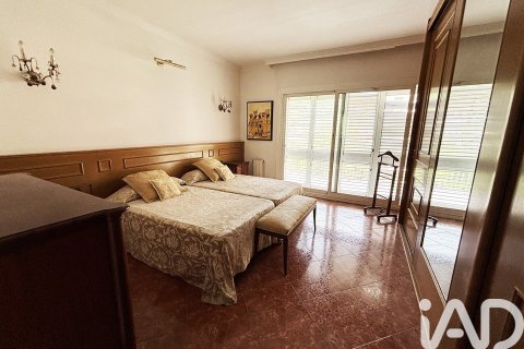 Снять в аренду квартиру в Барселона, Испания с 5 спален, 242м², № 7324 - фото 9