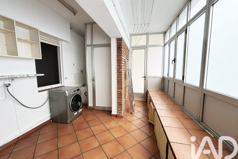 Снять в аренду квартиру в Барселона, Испания с 5 спален, 242м², № 7324 - фото 10