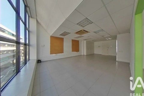 45 sq.m. commercial property for rent in Manresa, Barcelona, Catalonia, Spain № 7321 - photo 4