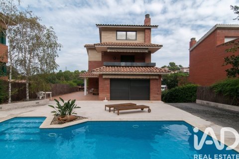 4 bedrooms house for rent in Sant Cugat Del Valles, Barcelona, Catalonia, Spain № 7323
