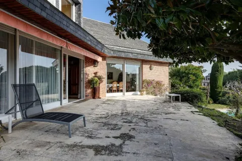 Купить дом в Барселона, Испания с 11 комнат, № 1711 - фото 14