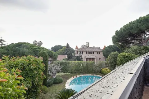 Купить дом в Барселона, Испания с 11 комнат, № 1711 - фото 16