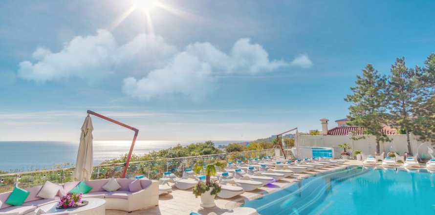 Коммерческая недвижимость в Пладжа-де-Аро, Герона, Каталония, Испания № 1715