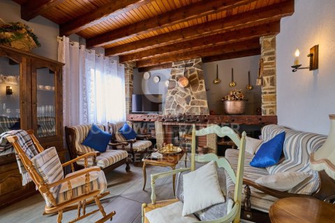 Купить дом в Каталония, Испания с 8 спален, 240м², № 5847 - фото 15