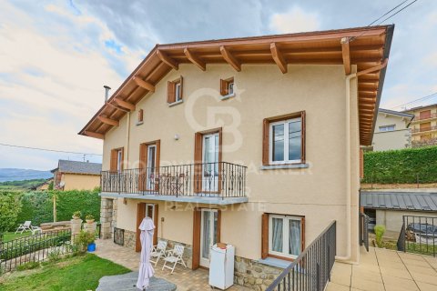 Купить дом в Каталония, Испания с 8 спален, 240м², № 5847 - фото 3