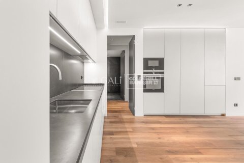 3 bedrooms apartment for sale in Principado De Andorra (Ninguna Poblacion Tiene C.P.), Lleida, Catalonia, Spain № 5852 - photo 4