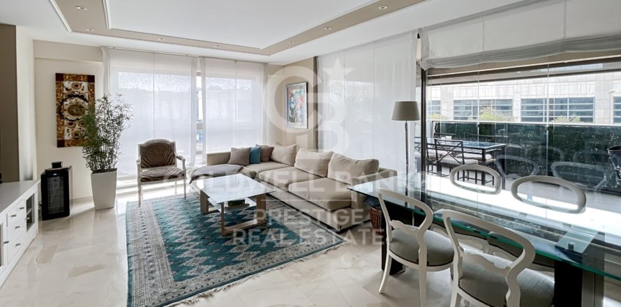 3 bedrooms apartment for sale in Barcelona, Catalonia, Spain № 5848