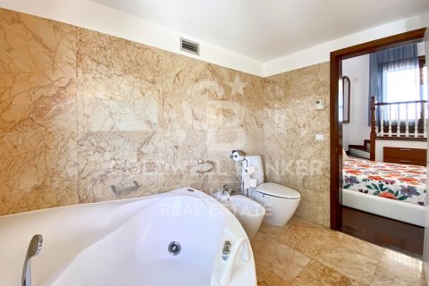 4 bedrooms villa for sale in Roses, Girona, Catalonia, Spain № 5849 - photo 21