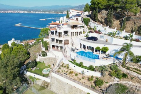 4 bedrooms villa for sale in Roses, Girona, Catalonia, Spain № 5849 - photo 2