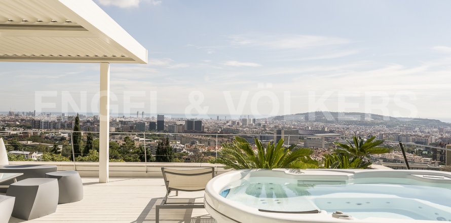 Вилла с 5 спальнями в Педральбесе, Барселона, Каталония, Испания № 2639