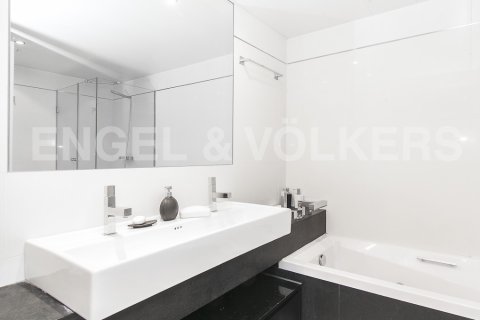 Купить квартиру в Сан-Марти, Барселона, Испания с 3 спальни, 140м², № 2633 - фото 24