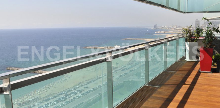 Квартира с 3 спальнями в Сан-Марти, Барселона, Каталония, Испания № 2633