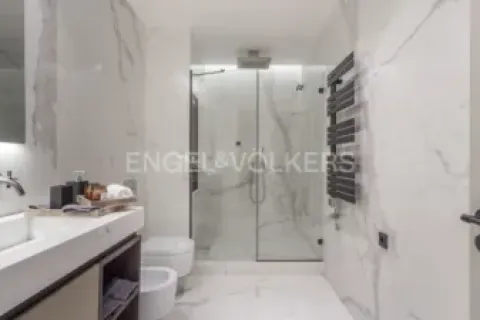 Apartamento de 4 dormitorios en venta en Ciudad Vieja, Barcelona, Cataluña, Spain № 2634 - foto 10
