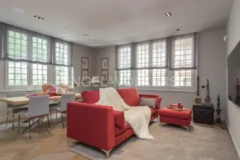 Apartamento de 4 dormitorios en venta en Ciudad Vieja, Barcelona, Cataluña, Spain № 2634 - foto 18