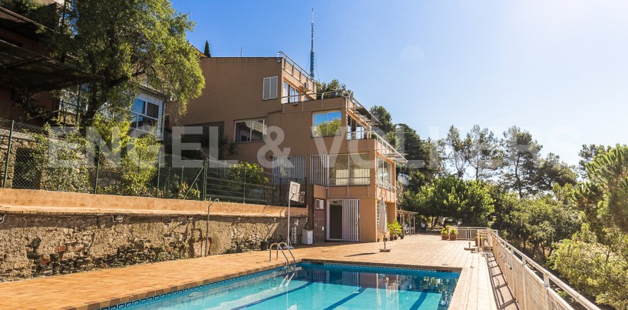 Дом с 4 спальнями в Вальвидрере, Барселона, Каталония, Испания № 2638