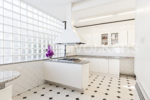 Купить дом в Вальвидрера, Барселона, Испания с 4 спальни, 483м², № 2638 - фото 9