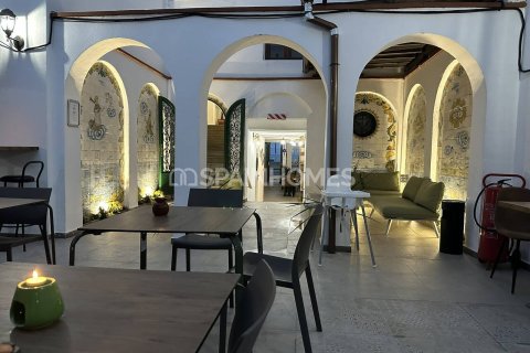 20 bedrooms commercial property for sale in El Masnou, Barcelona, Catalonia, Spain № 7112 - photo 4