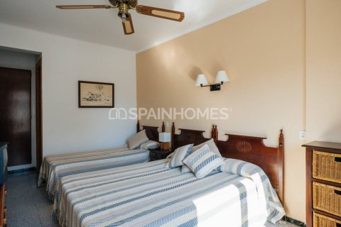 24 bedrooms commercial property for sale in Malgrat de Mar, Barcelona, Catalonia, Spain № 7113 - photo 10