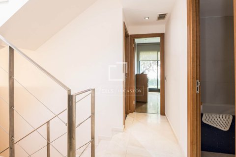 Villa de 4 dormitorios en alquiler en Gavà, Barcelona, Cataluña, Spain № 7246 - foto 8