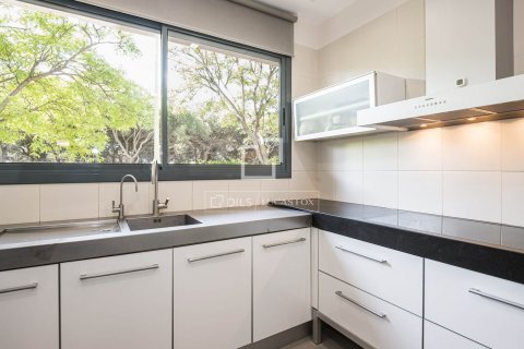 Villa de 4 dormitorios en alquiler en Gavà, Barcelona, Cataluña, Spain № 7246 - foto 16