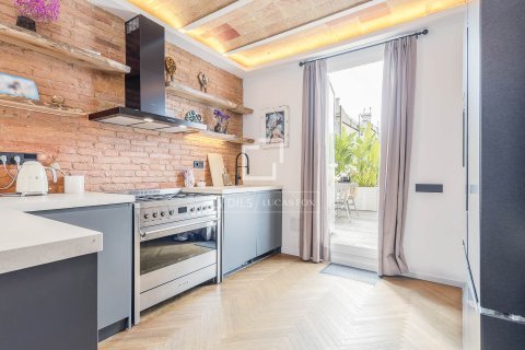 1 bedroom penthouse for sale in Barcelona, Catalonia, Spain № 7250 - photo 18
