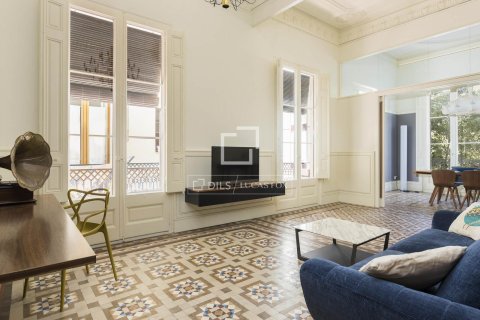 Apartamento de 3 dormitorios en alquiler en Barcelona, Cataluña, Spain № 7245 - foto 29