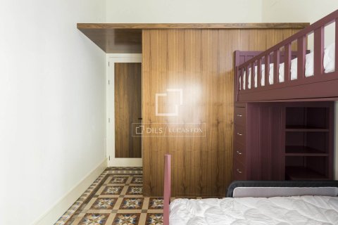 Apartamento de 3 dormitorios en alquiler en Barcelona, Cataluña, Spain № 7245 - foto 8