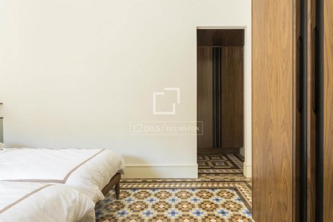 Apartamento de 3 dormitorios en alquiler en Barcelona, Cataluña, Spain № 7245 - foto 11