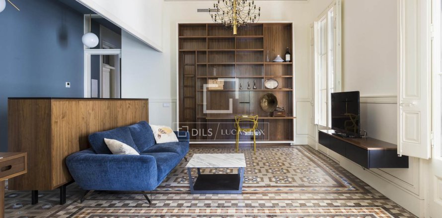 Apartamento de 3 dormitorios en alquiler en Barcelona, Cataluña, Spain № 7245