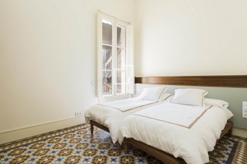 Apartamento de 3 dormitorios en alquiler en Barcelona, Cataluña, Spain № 7245 - foto 9