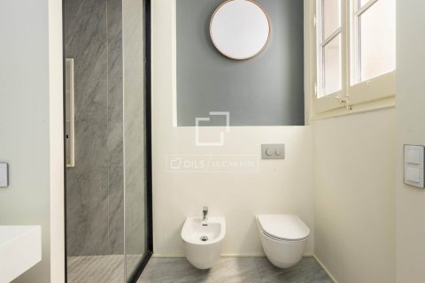 Apartamento de 3 dormitorios en alquiler en Barcelona, Cataluña, Spain № 7245 - foto 6