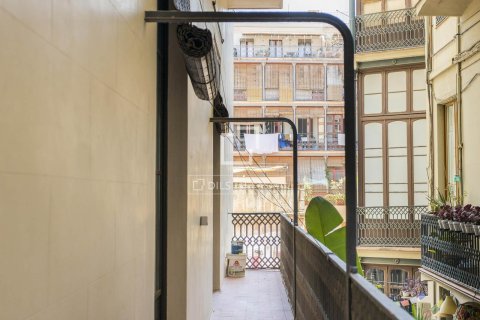 Apartamento de 3 dormitorios en alquiler en Barcelona, Cataluña, Spain № 7245 - foto 3