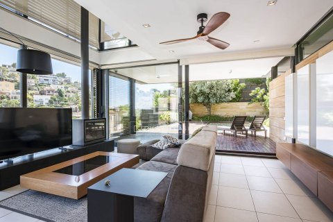 Villa de 3 dormitorios en alquiler en Castelldefels, Barcelona, Cataluña, Spain № 7248 - foto 25