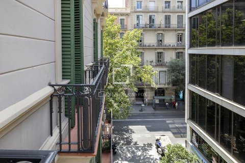 Apartamento de 2 dormitorios en alquiler en Barcelona, Cataluña, Spain № 7244 - foto 10