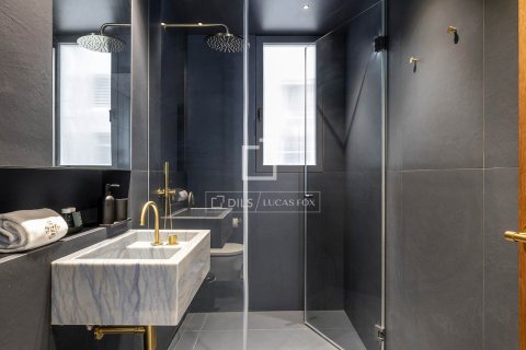 Apartamento de 2 dormitorios en alquiler en Barcelona, Cataluña, Spain № 7244 - foto 16