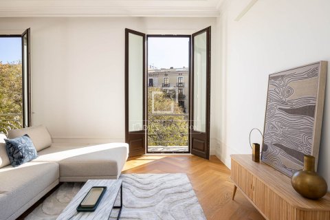 Apartamento de 3 dormitorios en alquiler en Barcelona, Cataluña, Spain № 7247 - foto 26
