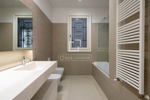 Apartamento de 3 dormitorios en alquiler en Barcelona, Cataluña, Spain № 7247 - foto 12