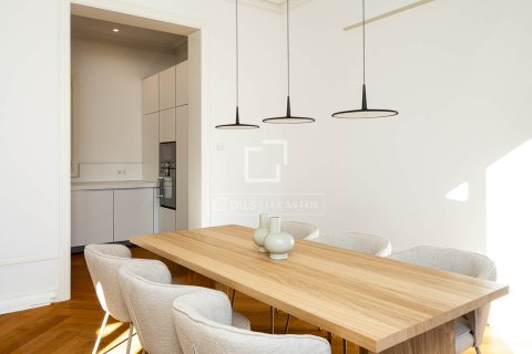 Apartamento de 3 dormitorios en alquiler en Barcelona, Cataluña, Spain № 7247 - foto 25