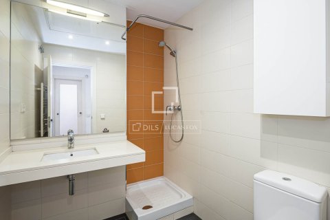Apartamento de 3 dormitorios en venta en Sant Cugat del Vallès, Barcelona, Cataluña, Spain № 7249 - foto 9