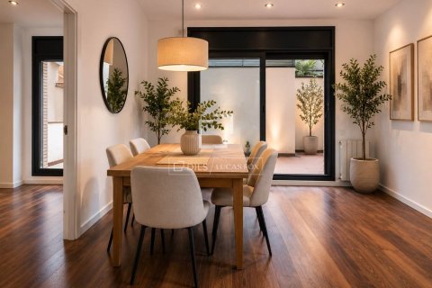 Apartamento de 3 dormitorios en venta en Sant Cugat del Vallès, Barcelona, Cataluña, Spain № 7249 - foto 25