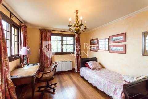 5 bedrooms house for sale in Lloret de Mar, Girona, Catalonia, Spain № 6769 - photo 17