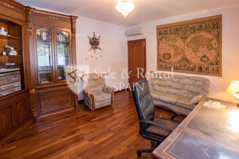 6 bedrooms house for sale in Platja D'aro, Girona, Catalonia, Spain № 6771 - photo 17