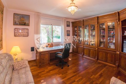 6 bedrooms house for sale in Platja D'aro, Girona, Catalonia, Spain № 6771 - photo 16