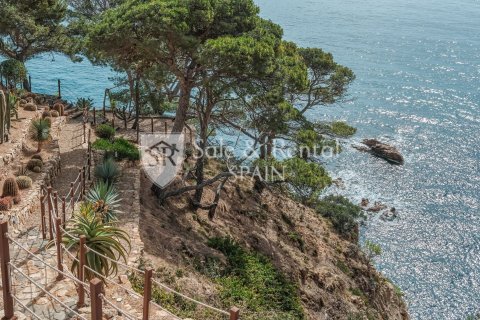 5 bedrooms house for sale in Sant Feliu de Guixols, Girona, Catalonia, Spain № 6773 - photo 12