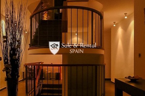 4 bedrooms house for sale in Lloret de Mar, Girona, Catalonia, Spain № 6668 - photo 5