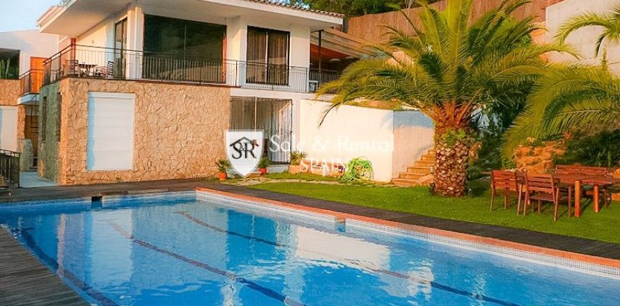 4 bedrooms house for sale in Lloret de Mar, Girona, Catalonia, Spain № 6668