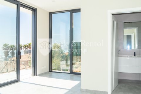 3 bedrooms house for sale in Lloret de Mar, Girona, Catalonia, Spain № 6666 - photo 28