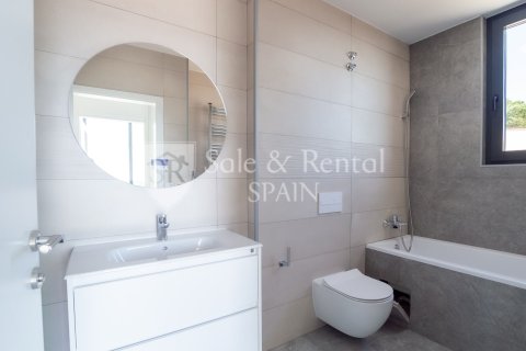 3 bedrooms house for sale in Lloret de Mar, Girona, Catalonia, Spain № 6666 - photo 21