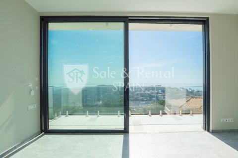 3 bedrooms house for sale in Lloret de Mar, Girona, Catalonia, Spain № 6666 - photo 30