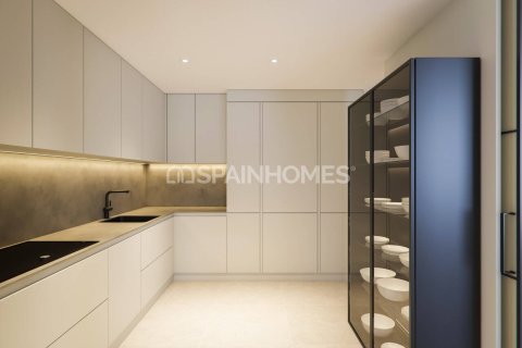 Купить квартиру в Барселона, Испания с 4 комнаты, 140м², № 1304 - фото 10